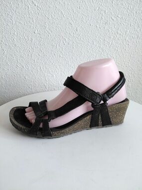 Teva Ventura Cork Wedge Womens  Sandals Black Leather